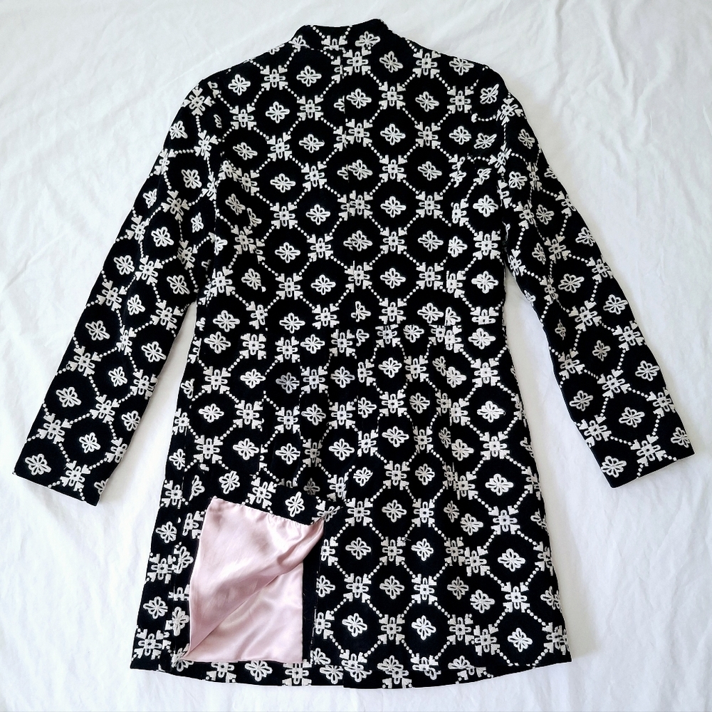 Anthropologie Wendy Hil Black Suede Embroidered Tunic Length Coat Size Small - Picture 13 of 15